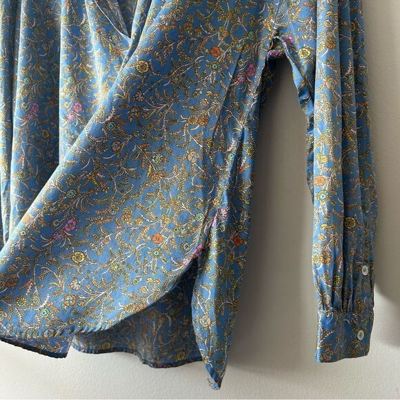 XiRENA Romi Top in Blue Flora - Picture 5 of 10